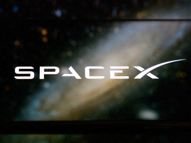 美國太空探索技術公司龍飛船攜帶大量科研物資和設備返回地球