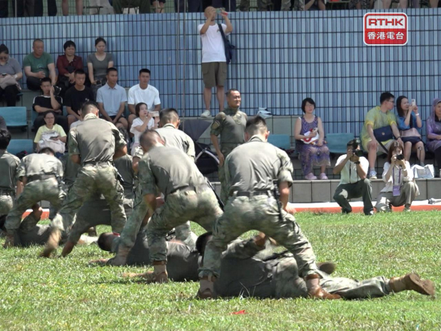 昂船洲軍營一連兩日開放慶回歸